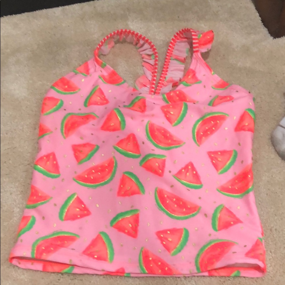 A tankenie top
